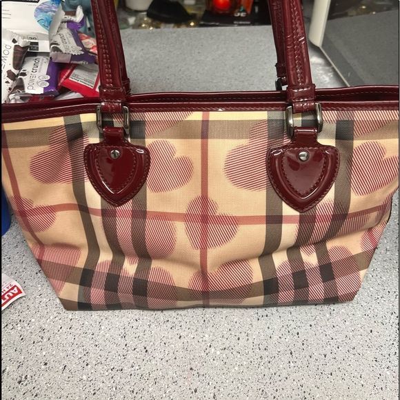 Burberry supernova hearts print tote - Picture 4 of 16